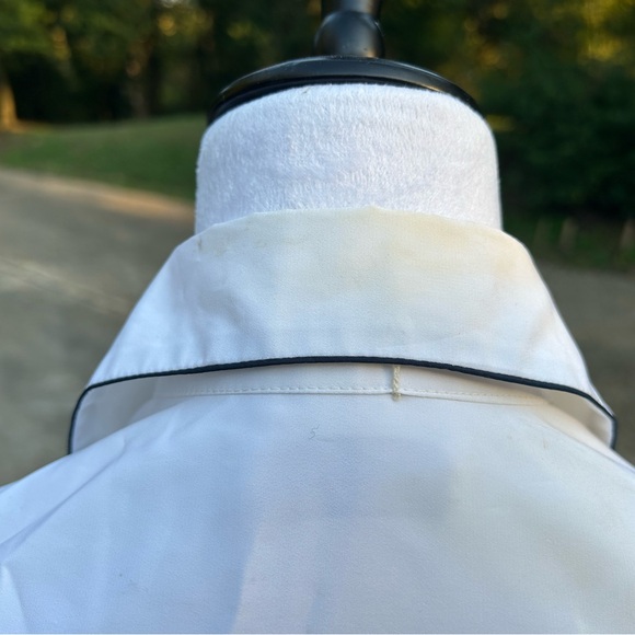 Vintage  Lilli Ann Adolph Schuman Women's White blouse has yellowing spotss - Picture 6 of 14